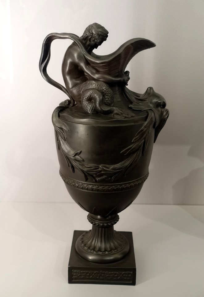 Water ewer with a triton handle, designed by John Flaxman, made by Josiah Wedgwood & Sons, after 1780, black basalt stoneware - Fogg Art Museum, Harvard University - DSC02030