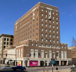Warrior Hotel (Sioux City) from SE 1