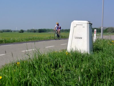 Waalbandijk grenspaal 3 rechts, Slijk-Ewijk ~ Loenen