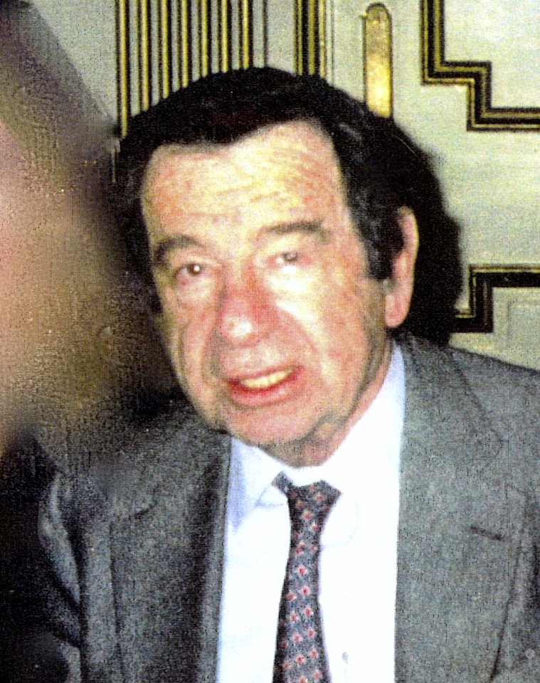 Walter Matthau close up