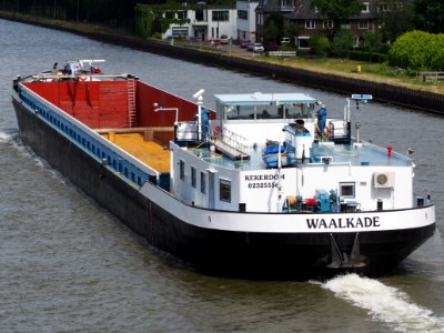 Waalkade - ENI 02325556 at the Amsterdam-Rhine Canal, pic2