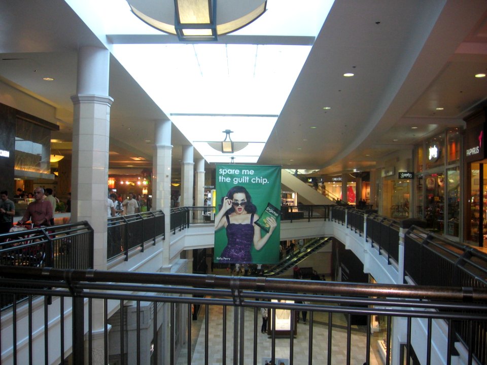 Westfield Valley Fair 1828 08