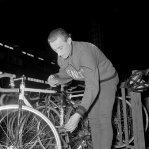 Wielerzesdaagse in het sportpaleis te Antwerpen Wout Wagtmans, Bestanddeelnr 909-3565