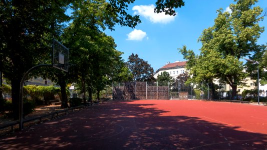 Wien 17 Dr.-Josef-Resch-Park d