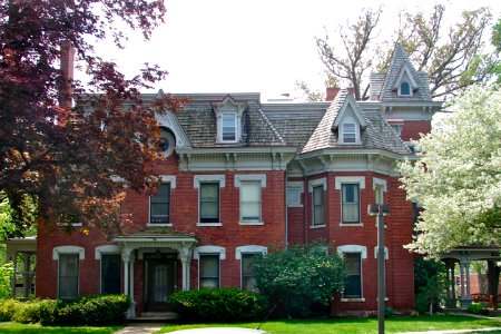 Weyerhaeuser House RI IL