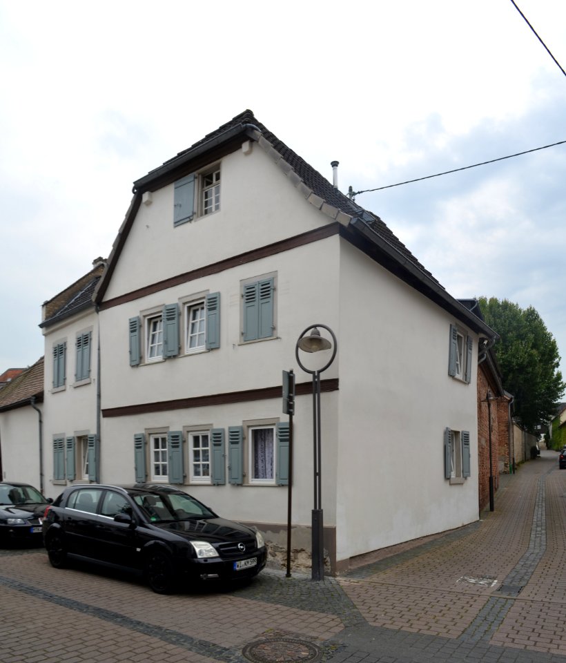 Wallau, Bleichstraße 2