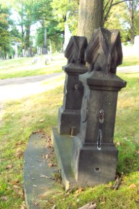 Wallingford-Davison Plot, Allegheny Cemetery, 2015-08-21, 02
