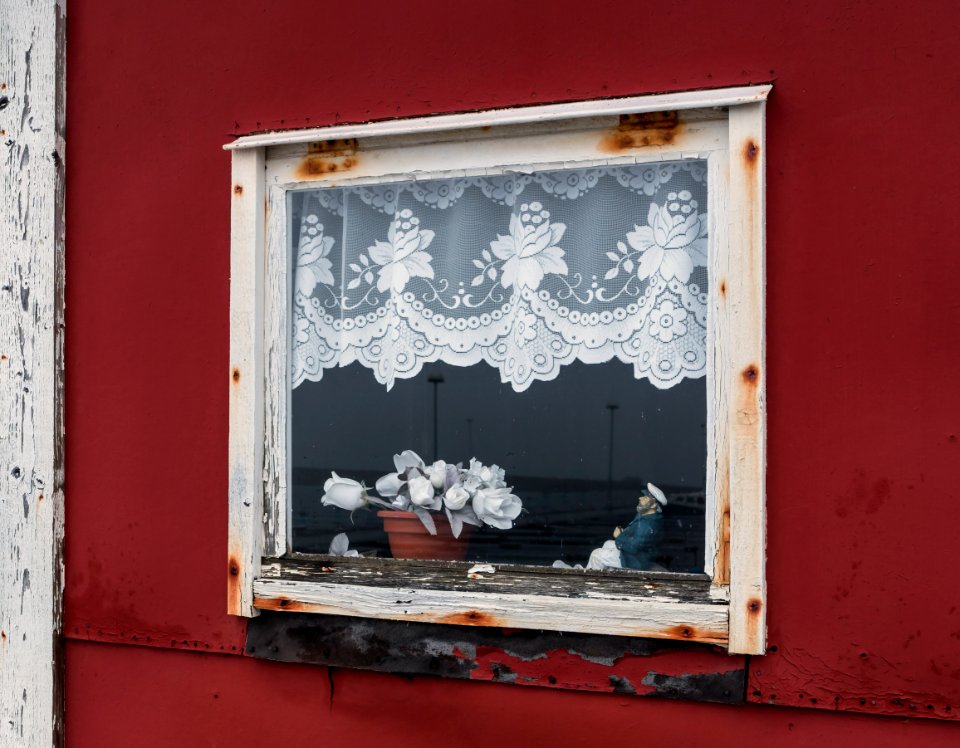 Window in fishing hut in Rixö boat club