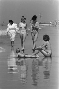 Warm weer op strand Zandvoort, Bestanddeelnr 934-0232