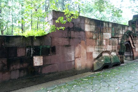 Wall sculpture - Tazishan Park - Chengdu, China - DSC02996