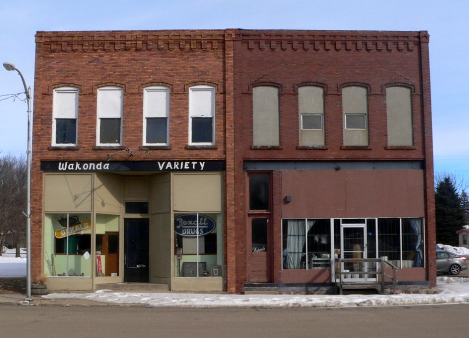 Wakonda, South Dakota, N corner 2nd and Ohio from SW 1