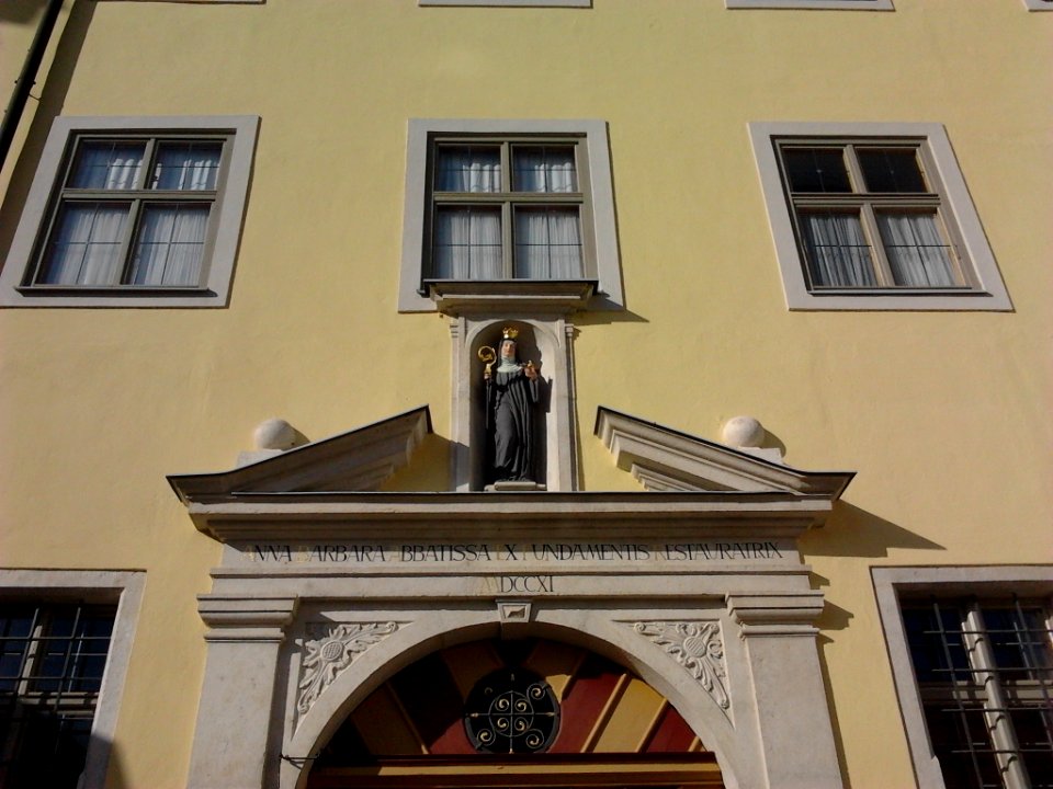 Walburgiberg 6 Eichstätt -Torgiebel
