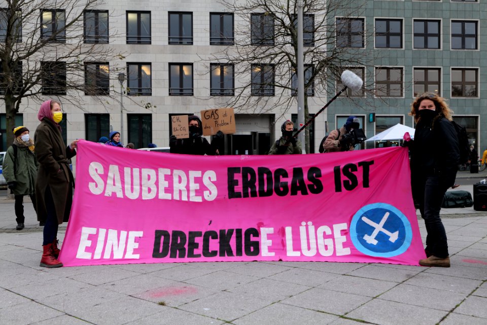 WintershallMustFall protest Berlin 2020-12-11 03