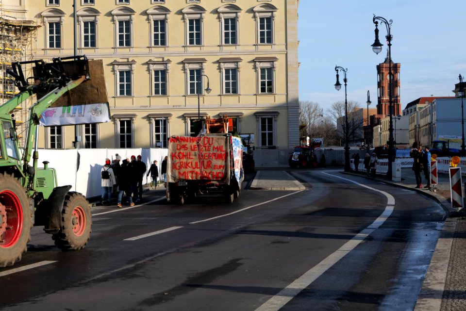 Wir haben es satt demonstration Berlin 2020 tractors 03