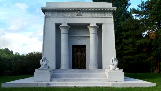 Winter Mausoleum, Allegheny Cemetery, 2015-07-20, 01