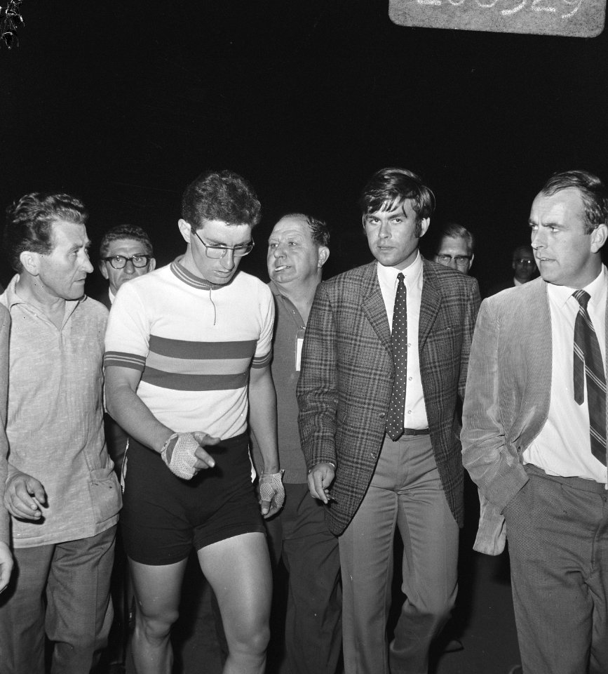 WK Wielrennen, achtste finales sprint amateurs. De Australier Johnson na zijn va, Bestanddeelnr 920-6329