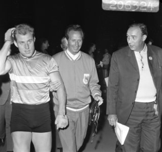 WK Wielrennen, achtste finales sprint amateurs. Trentin kwam ten val. Hier met z, Bestanddeelnr 920-6324