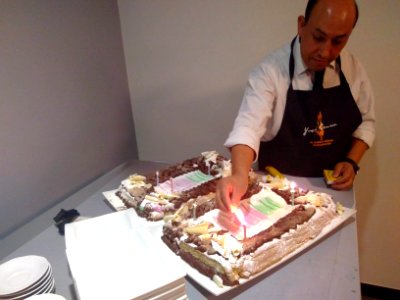 Wikidata turns 6 - cake with candles