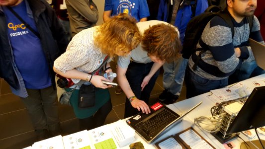 Wikimedia stand FOSDEM 2016 (13)
