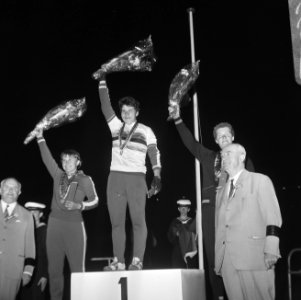 WK Wielrennen.. De nummers 1.2 en 3 op podium achtervolging dames. Obodovskaja (, Bestanddeelnr 920-6339