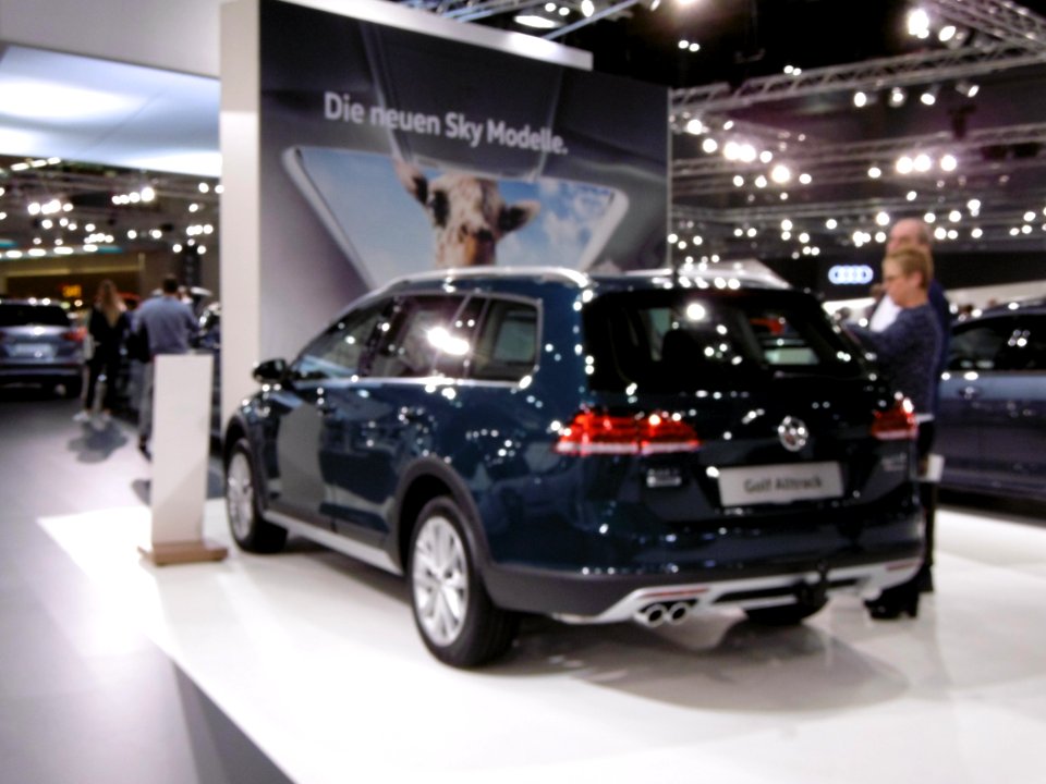 VW Golf VII Alltrack Facelift (4) - Vienna Autoshow 2018