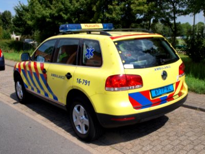 VW Ambulance Regio Duin en Bollen p4
