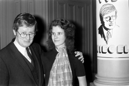 VVD-lijsttrekker Hans Wiegel spreekt in Concertgebouw te Haarlem, Hans Wiegel me, Bestanddeelnr 926-0075