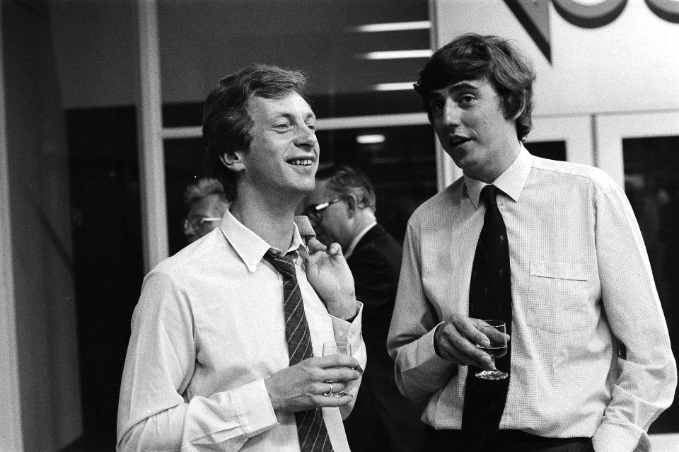 VVD bijeen te Utrecht i.v.m. Urgentieprogramma 1982 Kamminga (l) en Nijpels, Bestanddeelnr 932-2427