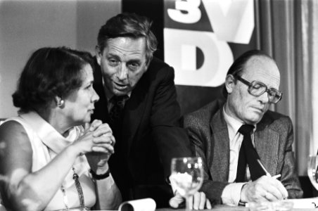 VVD-partijraad in Amersfoort vlnr mevrouw Van Someren-Downer, Korthals Alt…, Bestanddeelnr 929-9145