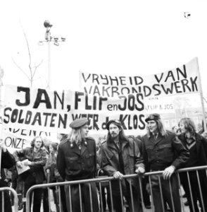 VVDM-leiders bij Ministerie van Defensie , v.l.n.r. VVDM-ers Flip Koudenburg, Ja, Bestanddeelnr 927-0999