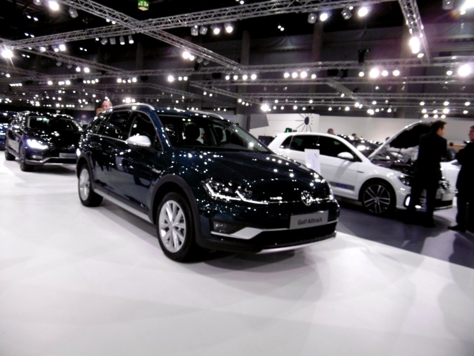 VW Golf VII Alltrack Facelift (2) - Vienna Autoshow 2018