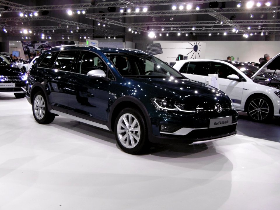 VW Golf VII Alltrack Facelift (3) - Vienna Autoshow 2018