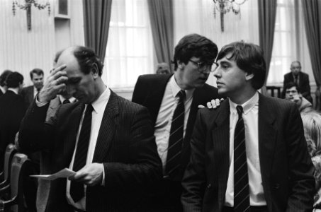 VVD woordvoerder Hermans (m.), fractieleider Nijpels (r) en CDA-leider de Vries , Bestanddeelnr 933-5997
