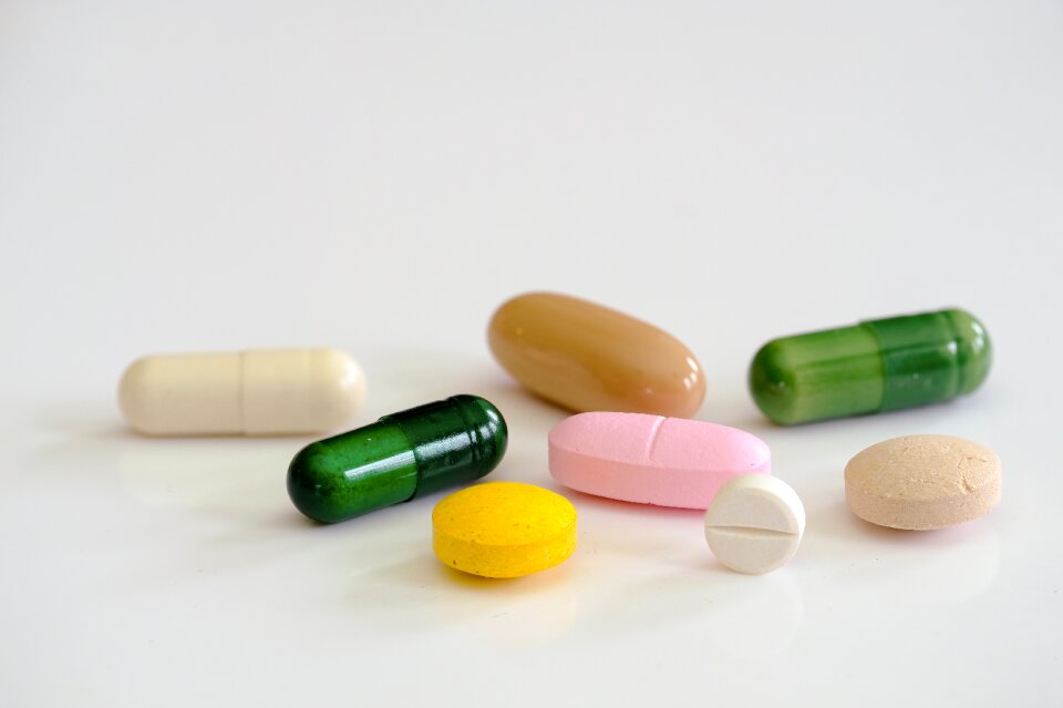Drug capsule dietary supplements