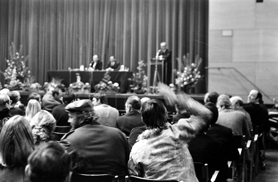 VVD-verkiezingsvergadering in Kras Amsterdam., Bestanddeelnr 923-3524