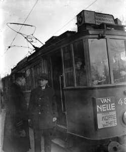 W.B.I. Hofman, directeur van het Gemeentevervoerbedrijf Amsterdam, Bestanddeelnr 901-2989