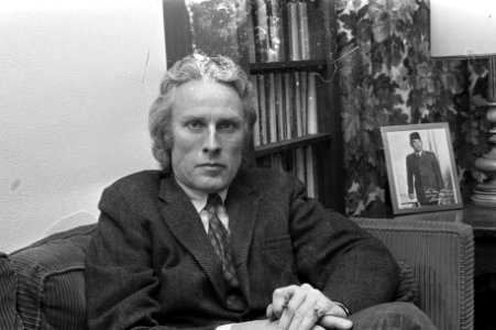 W L Oltmans , journalist (kop), opdracht Vrije Volk, Bestanddeelnr 925-3171