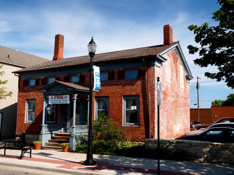W H C Folsom House