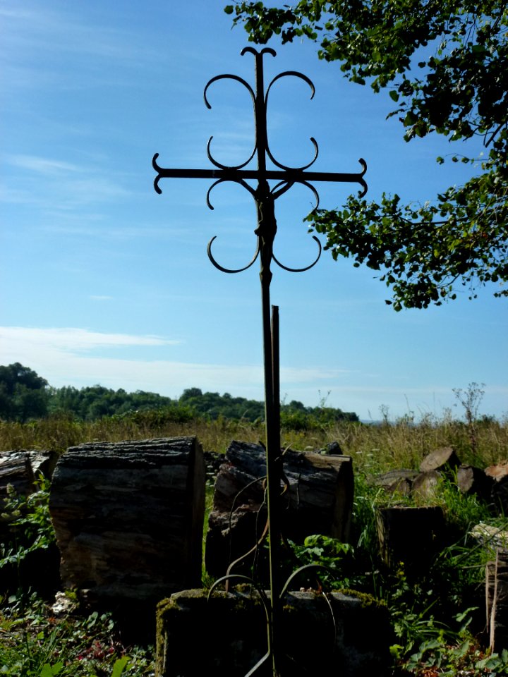 Wagnon (Ardennes) croix de chemin