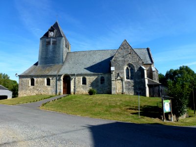 Wagnon (Ardennes) église, vue latérale