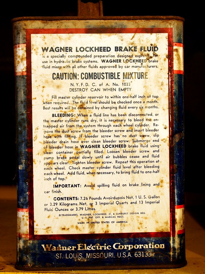 Wagner Lockheed brake fluid can, pic3