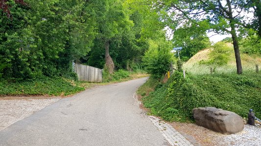 Wahlwiller-aan de voet van de Kruisberg