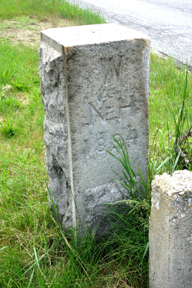 W NH 1894 - Mass-NH border marker - Northfield, Massachusetts - DSC07534