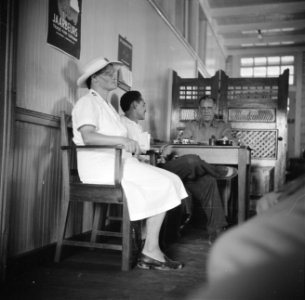 Wachtkamer in Suriname, Bestanddeelnr 252-2269