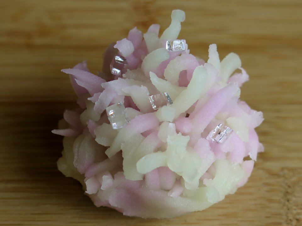 Wagashi closeup 06