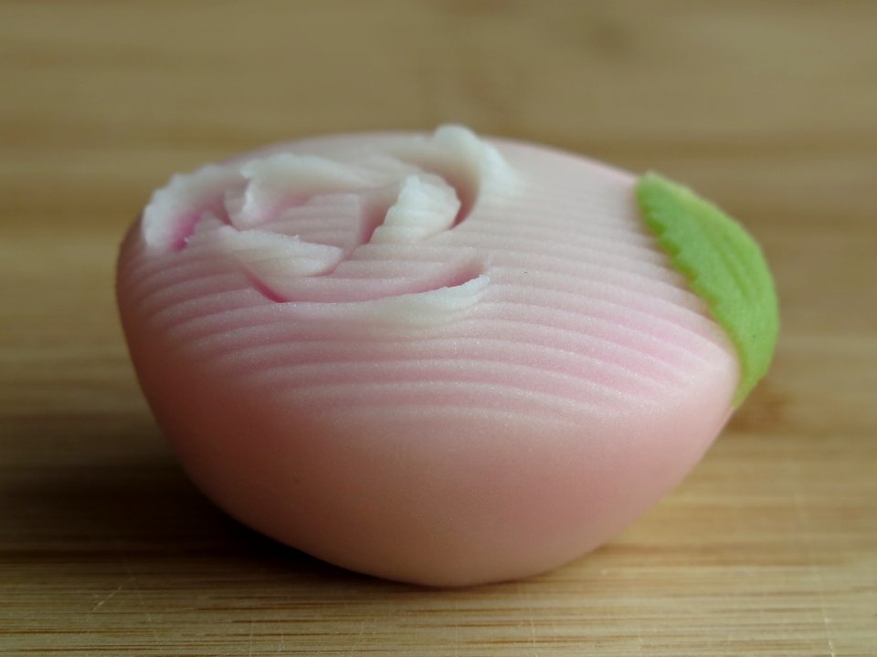 Wagashi closeup 04