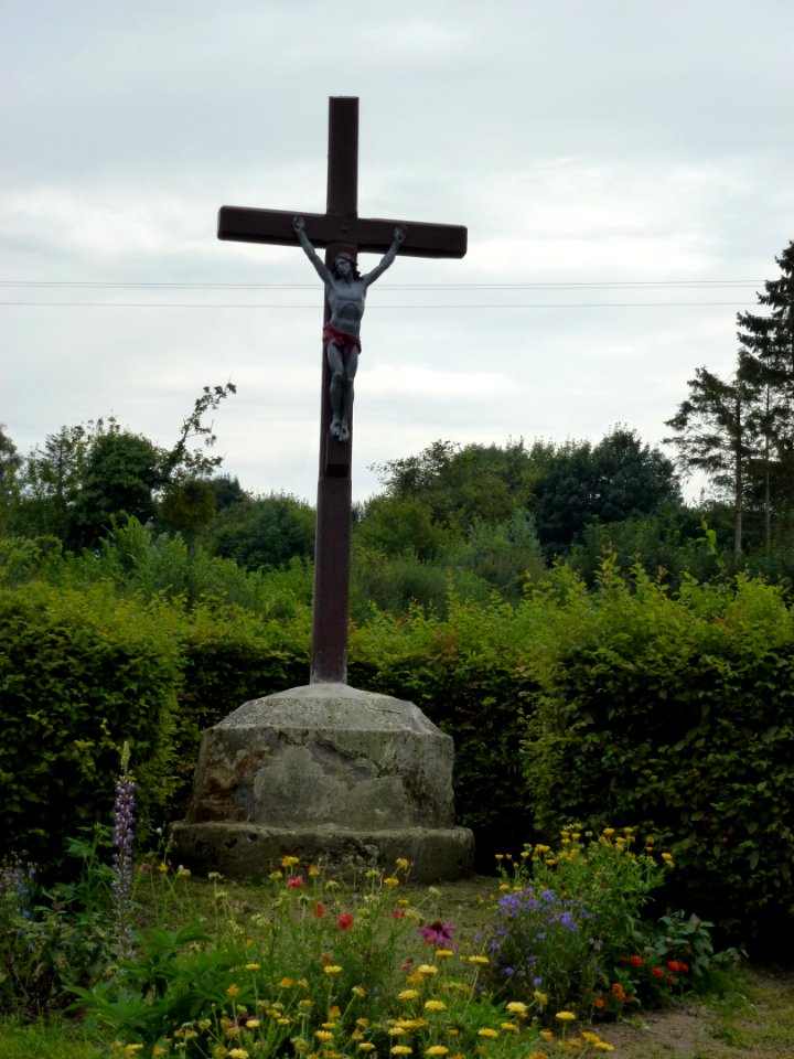 Wadimont (Ardennes) croix de chemin
