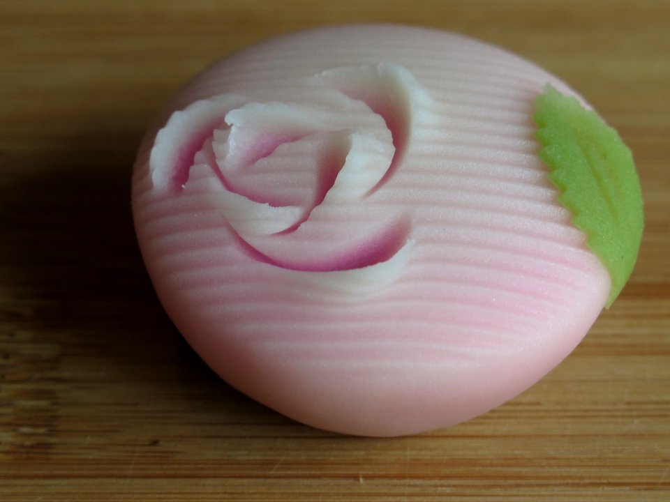 Wagashi closeup 03