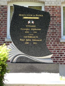 Surfontaine (Aisne) monument aux morts