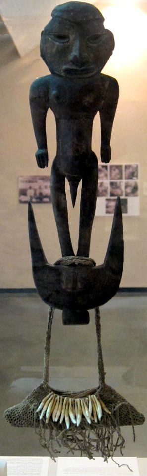 Suspension hook, Papua New Guinea, Middle Sepik River region, probably Iatmul people, Honolulu Academy of Arts